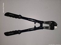 Full view of Mastercraft bolt cutter handles and jaws