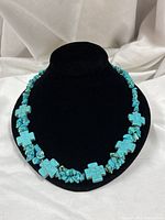 Necklace on bust showing overall design