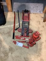 Floor jack, two bottle jacks and handles overview