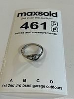 Full view of ladies ring on lot card