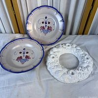 overview of two bowls and wreath centerpiece