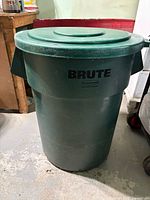 Exterior view of Rubbermaid BRUTE trash can with lid attached