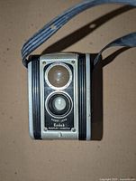 Front of Kodak Dualflex camera showing Kodet lens and viewfinder