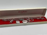 Bracelet in Symphony box full view