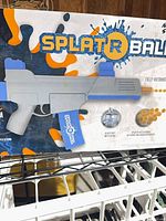 Front of Splat-R-Ball SRB400 box showing blaster image