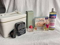 Group shot showing all items in lot