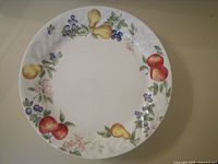 Single Corelle Abundance dinner plate showing full pattern