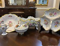 Group view of all porcelain pieces