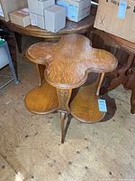 Top view showing clover shape and tiger oak grain