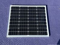 Front view of Newpowa monocrystalline solar panel