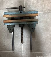 Top view of RAE woodworking vise showing wood jaws and guide rods