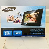 Front of retail box showing product image and key specs