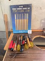 Overall lot showing boxed chisel set and assorted loose tools