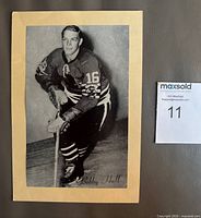 Front view showing Bobby Hull image and backing