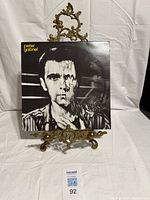 Front sleeve with artist portrait and title