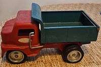 Side profile showing entire truck