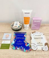Overview of all full-size items and foot masks