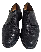 Top view of both shoes showing textured leather and lacing