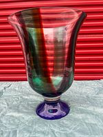 Front view showing flared shape and color pattern