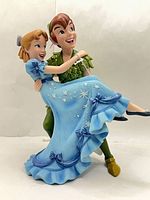 Full view of figurine