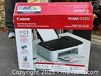 Retail box showing Canon PIXMA TS3522 branding and product image