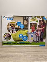 Front of boxed Discovery Kids lemonade stand kit