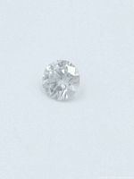 Round brilliant cut diamond front view