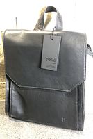 Front view with tag attached