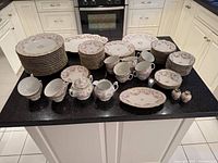 Full lot overview on countertop