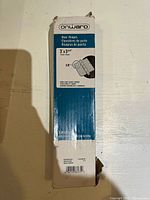 Front of unopened Onward hinge box showing product details and quantities