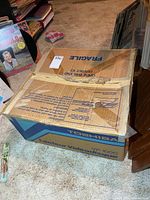 Factory Toshiba VP100C Video Disc Player carton closed