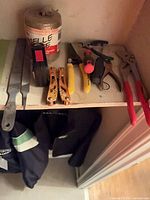 Shelf with all tools arranged