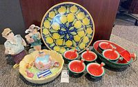 Full lot overview including platter, bowls, tray, scalloped bowl and figurines