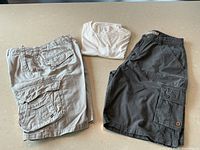 Overview of both pairs of shorts and T-shirt