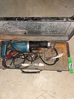 Saw, blades and case overview