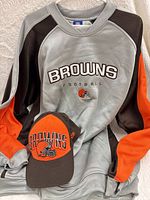 Sweatshirt and cap full view