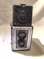 Front view of Spartus Full-Vue showing twin lenses and branding