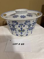 Front view of casserole showing pattern and lid