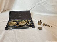 Scale kit in case with weights arranged