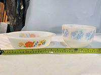 Both bowls side by side to show styles and relative sizes