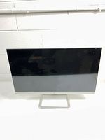 Front view of HP 25es monitor on stand