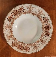 Front view of soup plate showing Corona pattern