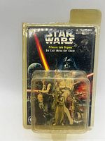 Front of sealed Princess Leia Organa die-cast keychain on Star Wars card