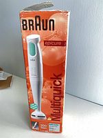 Retail box showing Braun epicure Multiquick MR400 200-watt hand blender