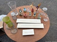 Overview of all items on round table