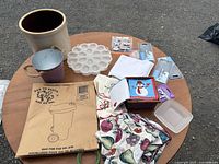 Overview of all items on round table