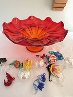 Overall lot with compote and assorted ornaments displayed