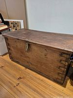 Front and top view showing latch and dovetail joints