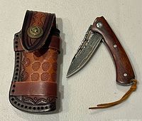 Knife and sheath overview