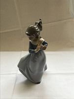 Front view of Nao figurine